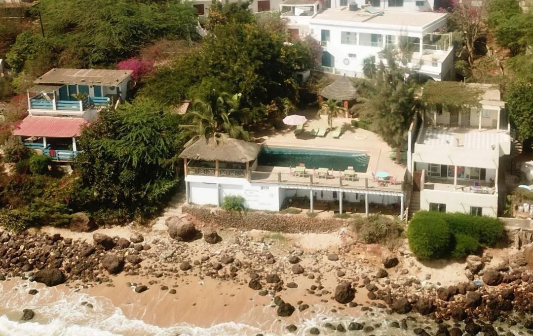 B&B Pieds Dans L'Eau Popenguine Luaran gambar